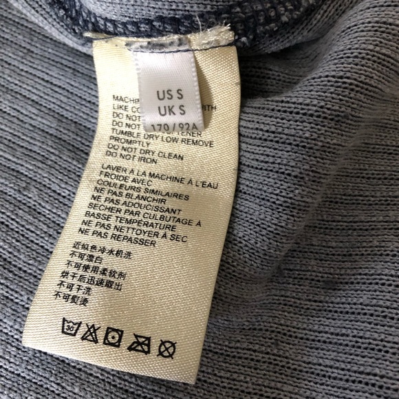 Free people oversized gray v-neck top - Picture 6 of 6